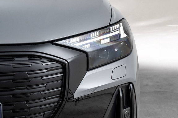 Audi Q4 e-tron 7 of 28