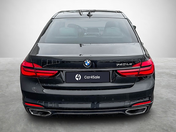 BMW 740Le 4 of 28
