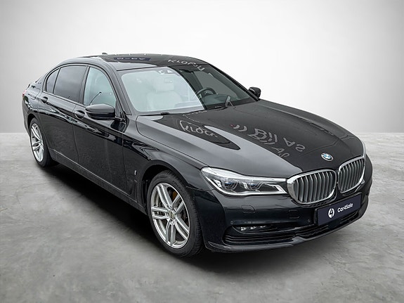 BMW 740Le 7 of 28