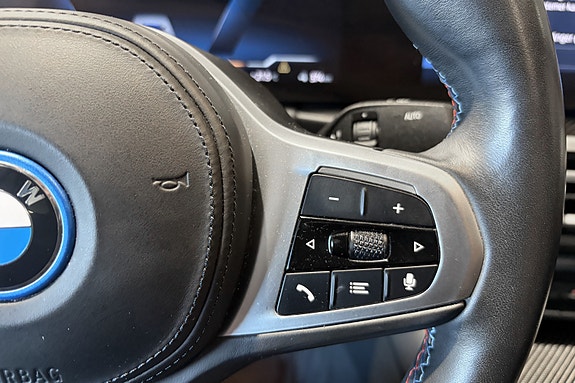 BMW i4 22 of 30