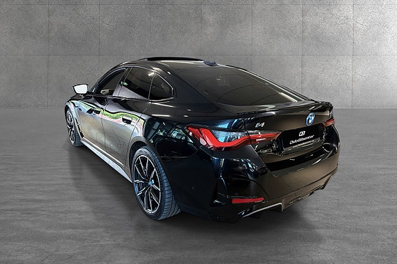 BMW i4 5 of 30
