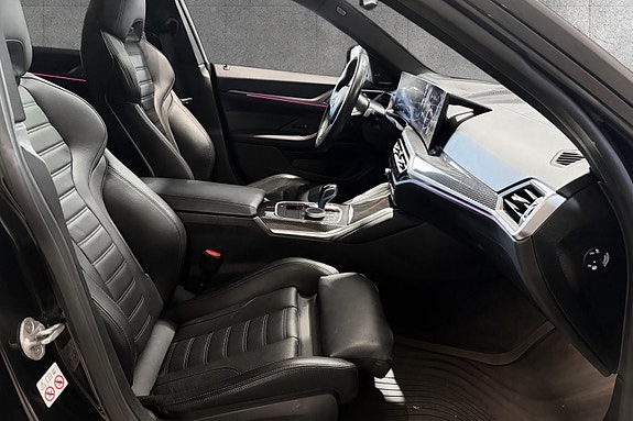 BMW i4 17 of 30