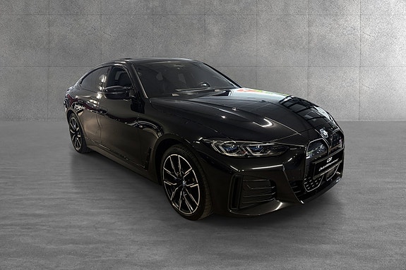 BMW i4 9 of 30