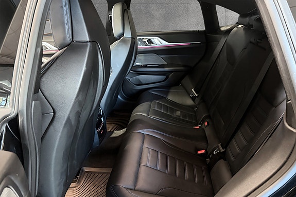 BMW i4 11 of 30