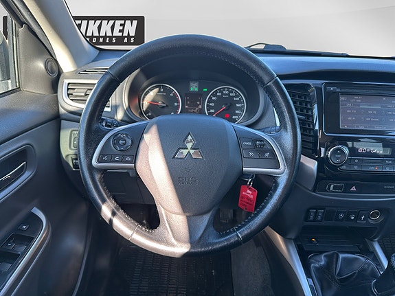 Mitsubishi L200 12 of 18