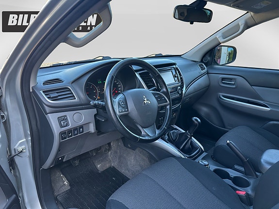 Mitsubishi L200 11 of 18