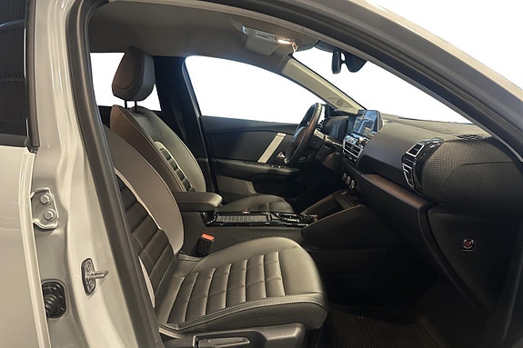 Citroen E-C4 X 23 of 25