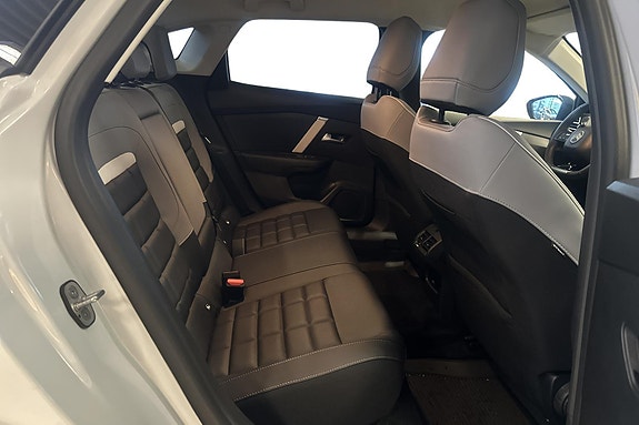 Citroen E-C4 X 22 of 25