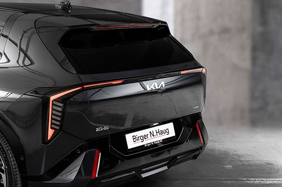 Kia EV4 7 of 27