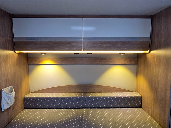 Sunlight CAPRON T69L Queensbed, Senkeseng, B-Førerkort, God nyttelast, Truma 29 of 30