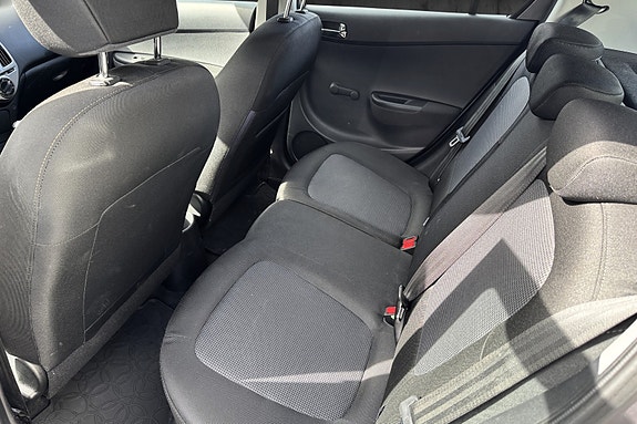 Hyundai i20 9 of 19