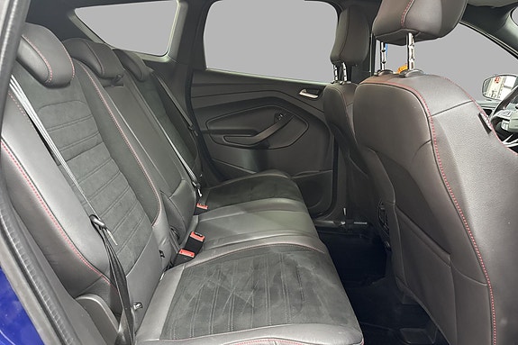 Ford Kuga 16 of 25