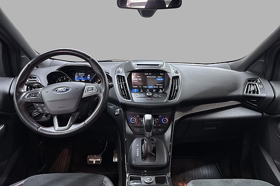 Ford Kuga 10 of 25