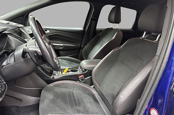 Ford Kuga 11 of 25