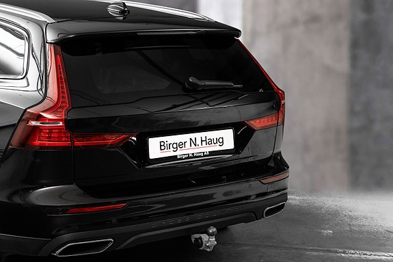 Volvo V60 Cross Country 6 of 30