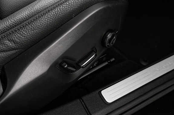 Volvo V60 Cross Country 26 of 30