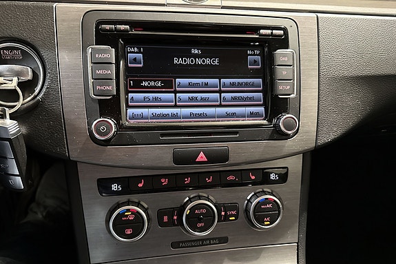 Volkswagen Passat 14 of 20