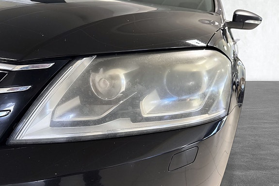 Volkswagen Passat 19 of 20