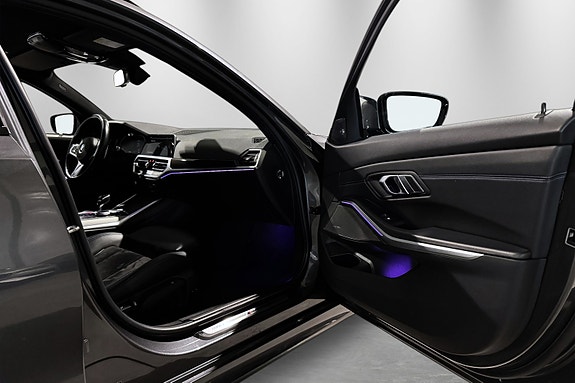 BMW 320d 30 of 30