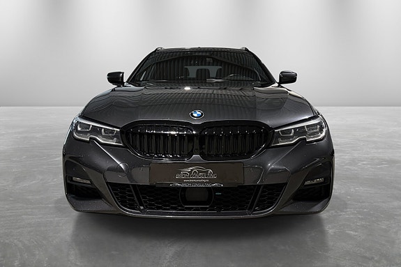 BMW 320d 13 of 30