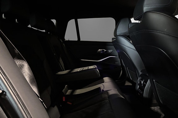 BMW 320d 29 of 30