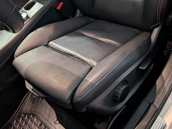 Mercedes-Benz A180 10 of 23