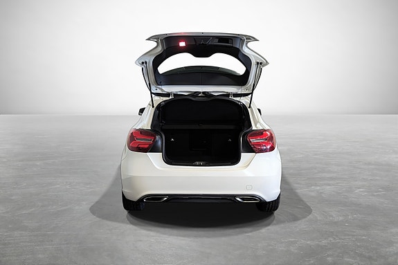 Mercedes-Benz A180 8 of 23