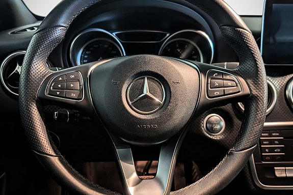 Mercedes-Benz A180 14 of 23