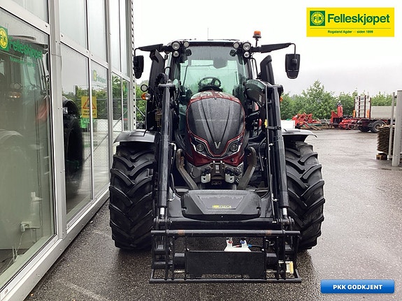 Valtra N175 2 of 13