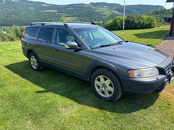 Volvo XC70 4 of 24