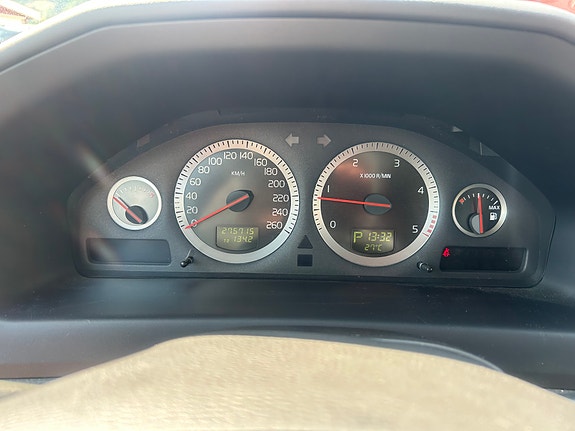 Volvo XC70 18 of 24