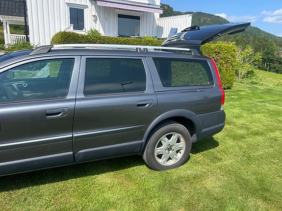 Volvo XC70 23 of 24