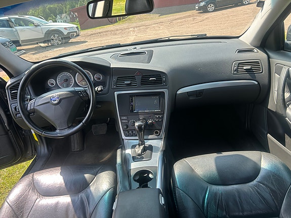 Volvo XC70 19 of 24