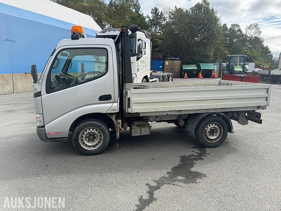 Toyota Dyna 4 of 30
