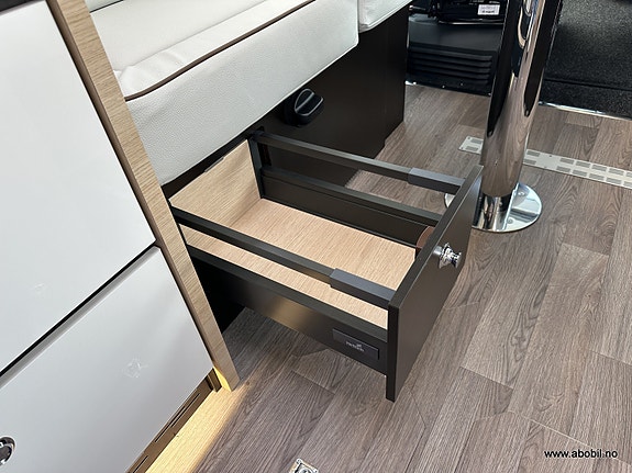 Autostar 790LC / Queensbed / ALDE / 180HK / Automat / AL-KO Chassis 10 of 30