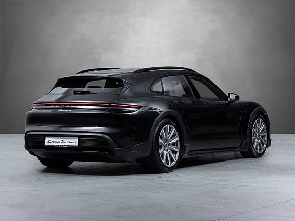 Porsche Taycan 7 of 30