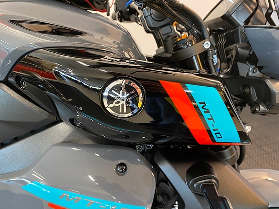 Yamaha MT-10 *** EFFEKTANLEGG * SERVICE/GARANTI *** 28 of 30