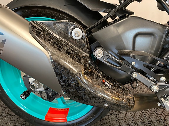 Yamaha MT-10 *** EFFEKTANLEGG * SERVICE/GARANTI *** 16 of 30