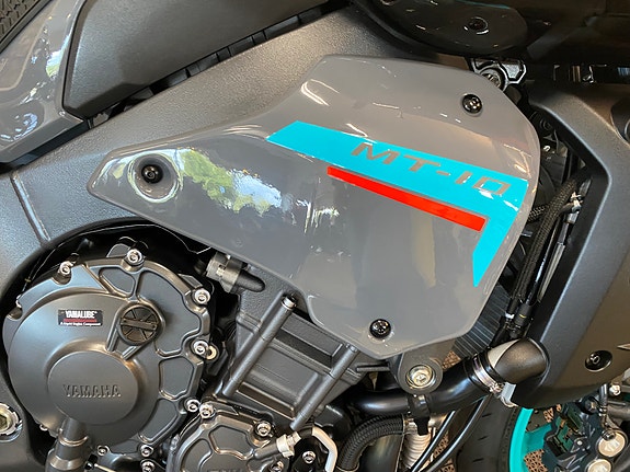Yamaha MT-10 *** EFFEKTANLEGG * SERVICE/GARANTI *** 26 of 30