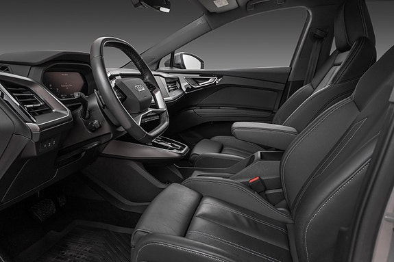 Audi Q4 e-tron 10 of 30
