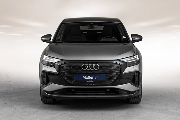 Audi Q4 e-tron 4 of 30