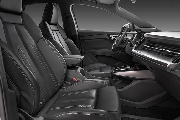 Audi Q4 e-tron 12 of 30