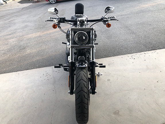 Harley-Davidson FXSB Breakout 15 of 21