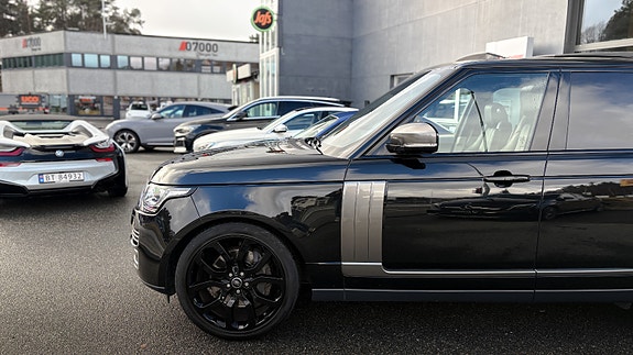 Land Rover Range Rover 7 of 30