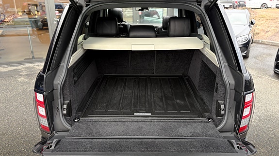 Land Rover Range Rover 15 of 30
