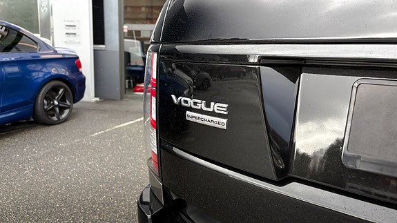 Land Rover Range Rover 12 of 30