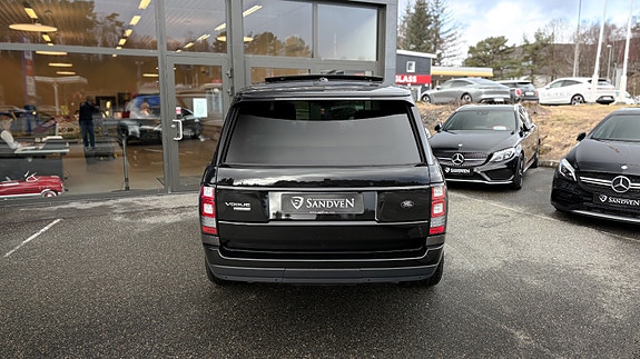 Land Rover Range Rover 13 of 30