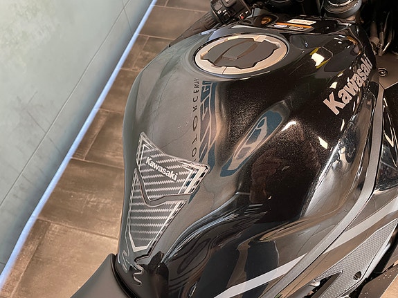 Kawasaki Ninja ZX-4RR 7 of 11