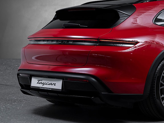 Porsche Taycan 27 of 30