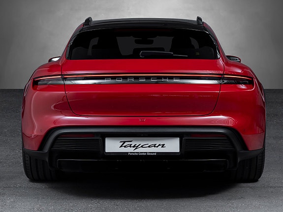 Porsche Taycan 28 of 30